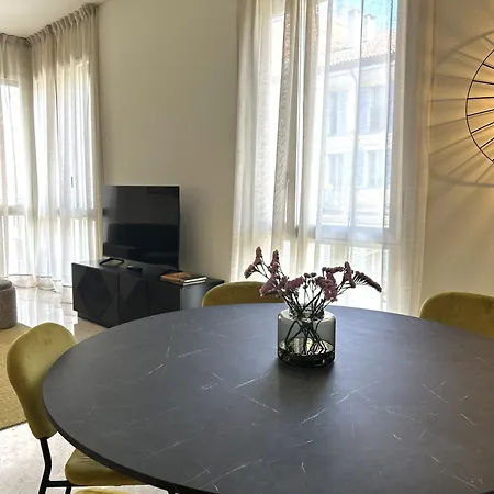 Fifty Eight Missori Three Bedrooms * Milan