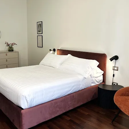 Fifty Eight Missori Three Bedrooms Apartment Milan